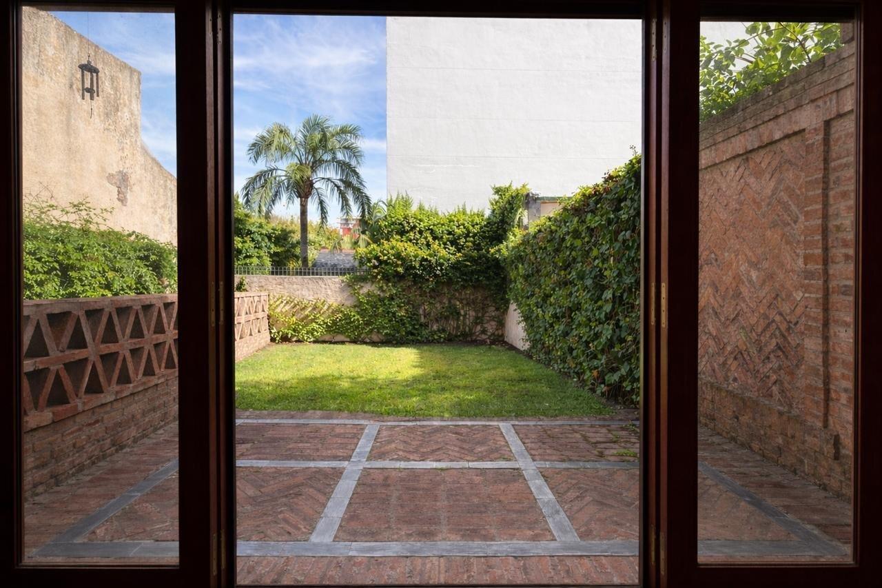 Foto de Casa de categoría 7 ambientes con jardín, playroom y cocheras | Las, imagen 4