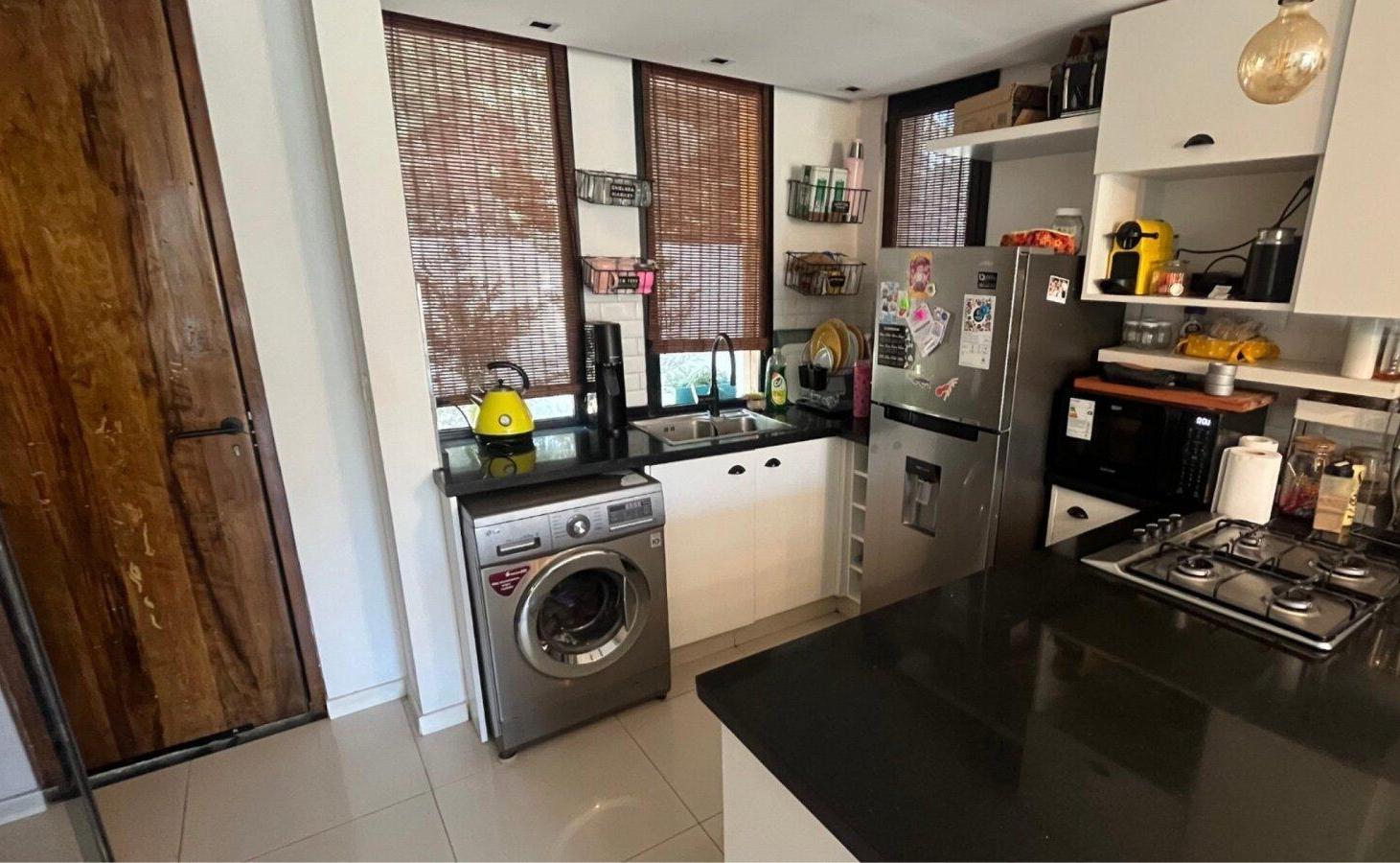 Foto de VENTA CASA DÚPLEX 3 AMB CON JARDÍN, PARRILLA, PILETA Y COCHERA, imagen 3