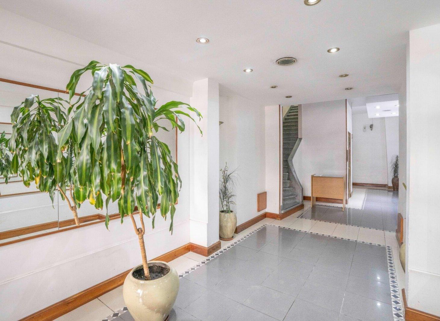 Foto de Venta 3 amb reciclado a nuevo con patio y balcón, imagen 3