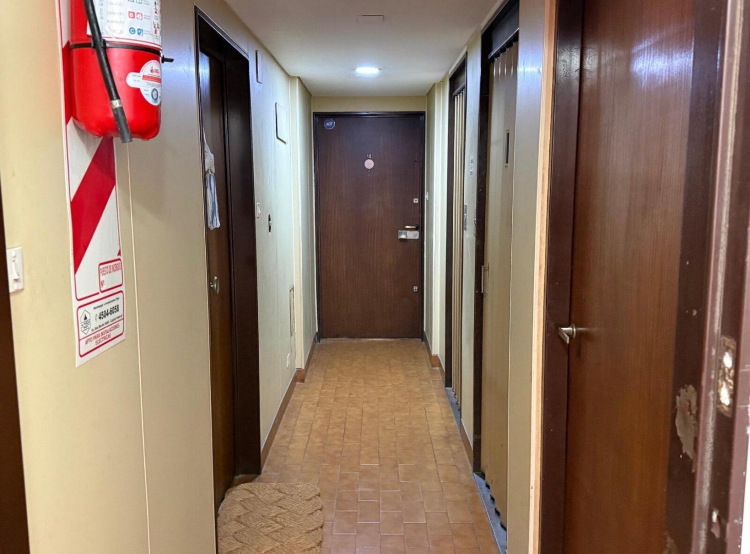 Foto de Departamento 3 ambientes con balcón corrido y lavadero independiente en, imagen 3