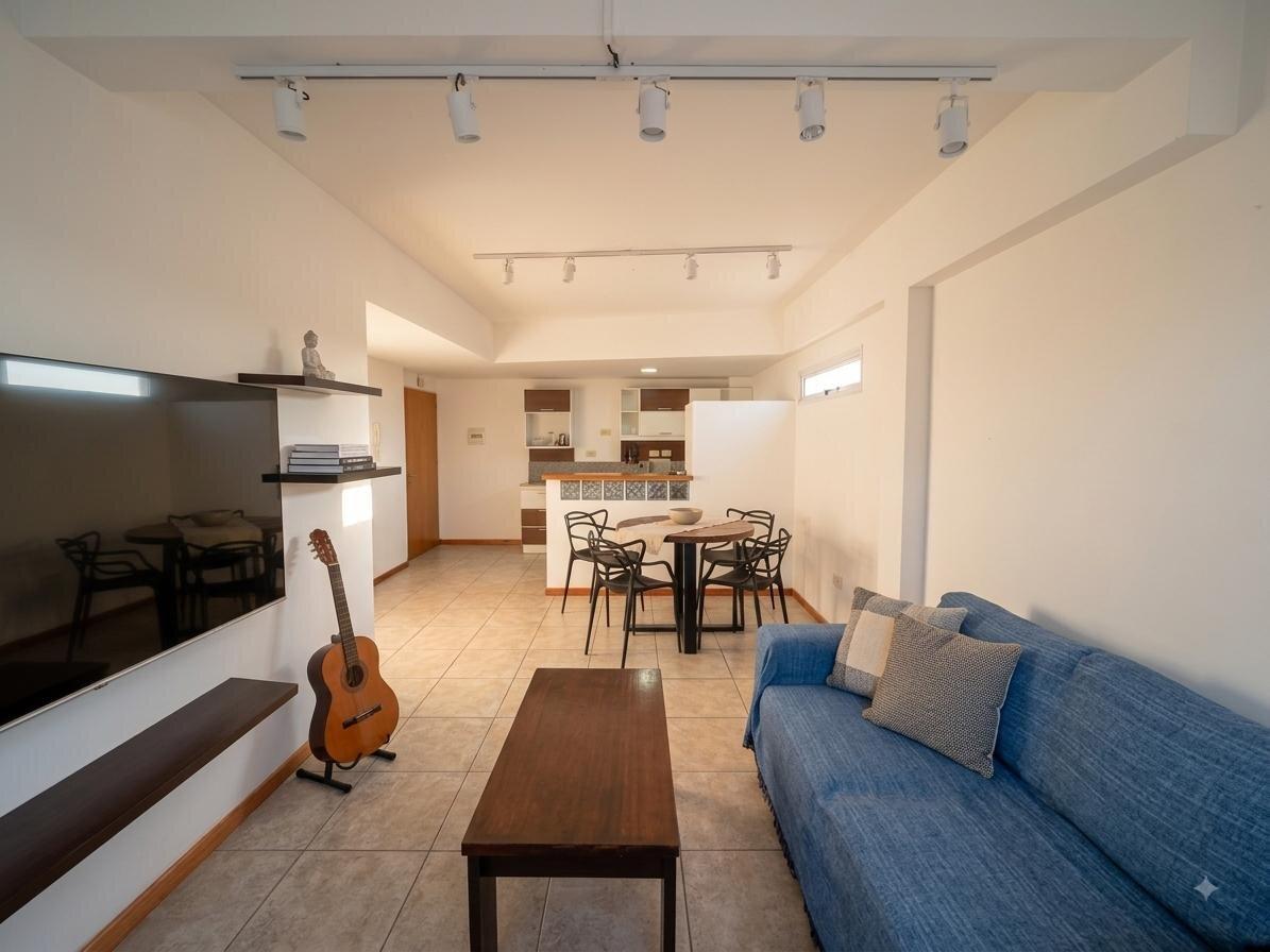 Foto de Departamento Penthouse 2 ambientes Agronomía con terraza y parrilla, imagen 4