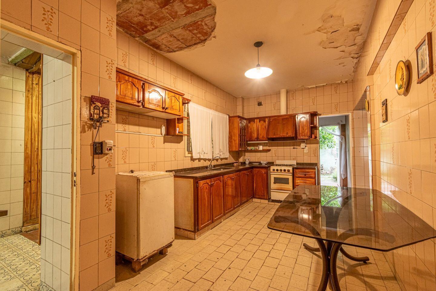 Foto de VENTA | CASA 4 AMB | 200 M² | RAMOS MEJÍA | 2 PLANTAS | LOTE PROPIO |, imagen 3