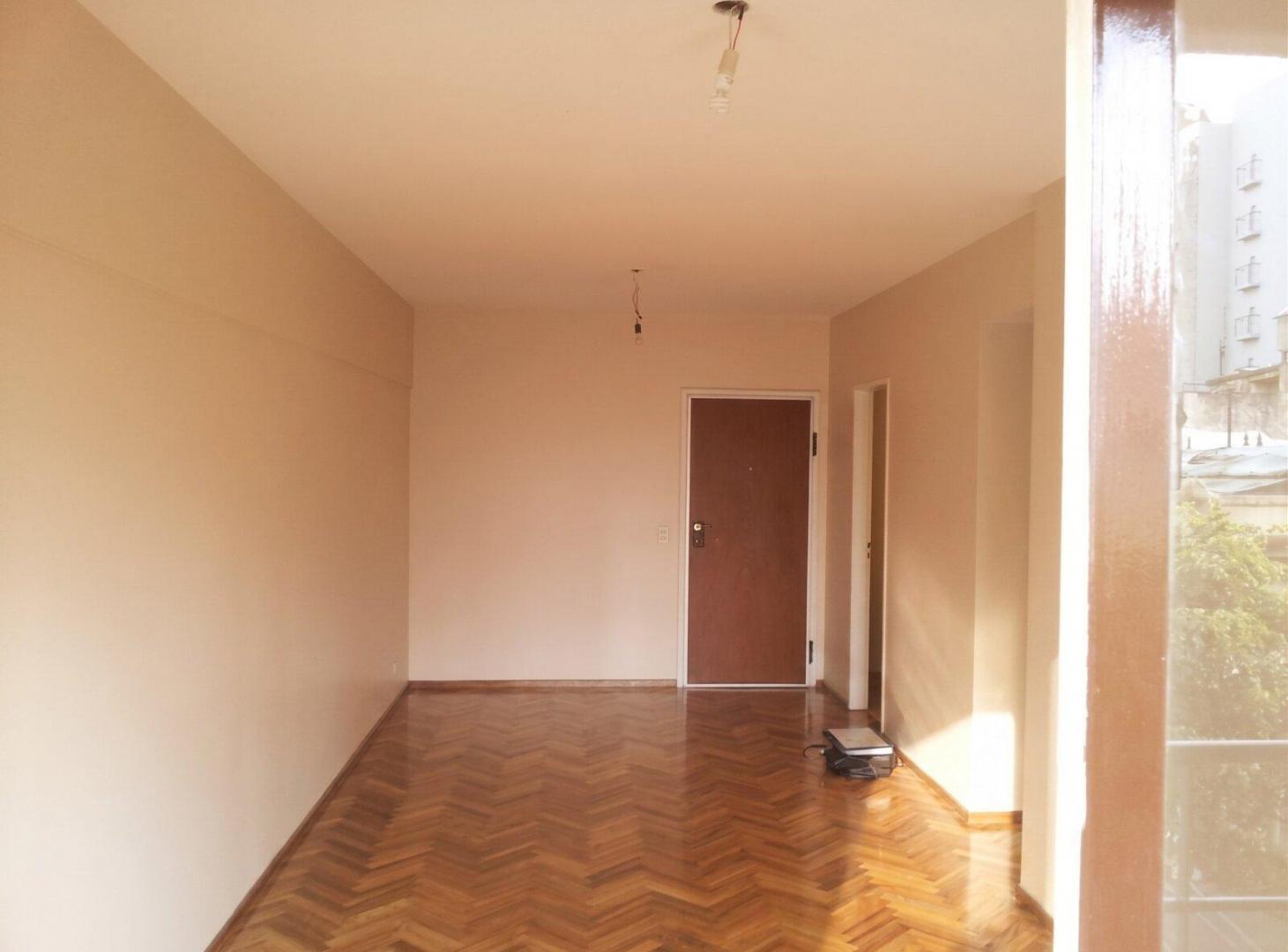 Foto de Alquiler departamento de 3 ambientes amplio y luminoso con balcón a la, imagen 1
