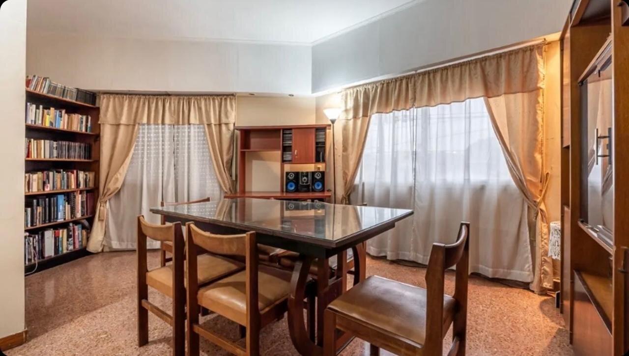 Foto de Venta casa multifamiliar en La tablada 8 ambientes, imagen 3