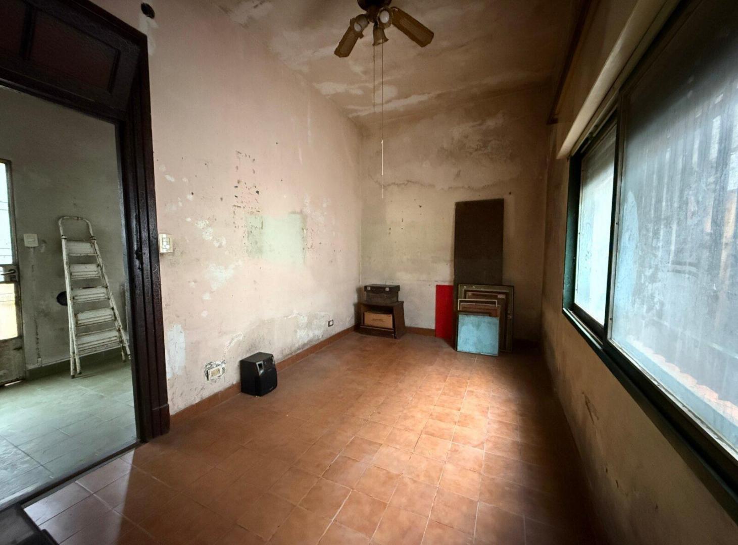 Foto de VENTA /OPORTUNIDAD-PH 4 AMB SAN ANDRES A REFACCIONAR, imagen 5