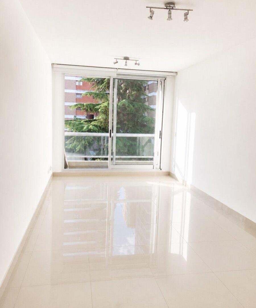 Foto de Venta Monoambiente Palermo Hollywood - cochera y Mucha Luz!!, imagen 1