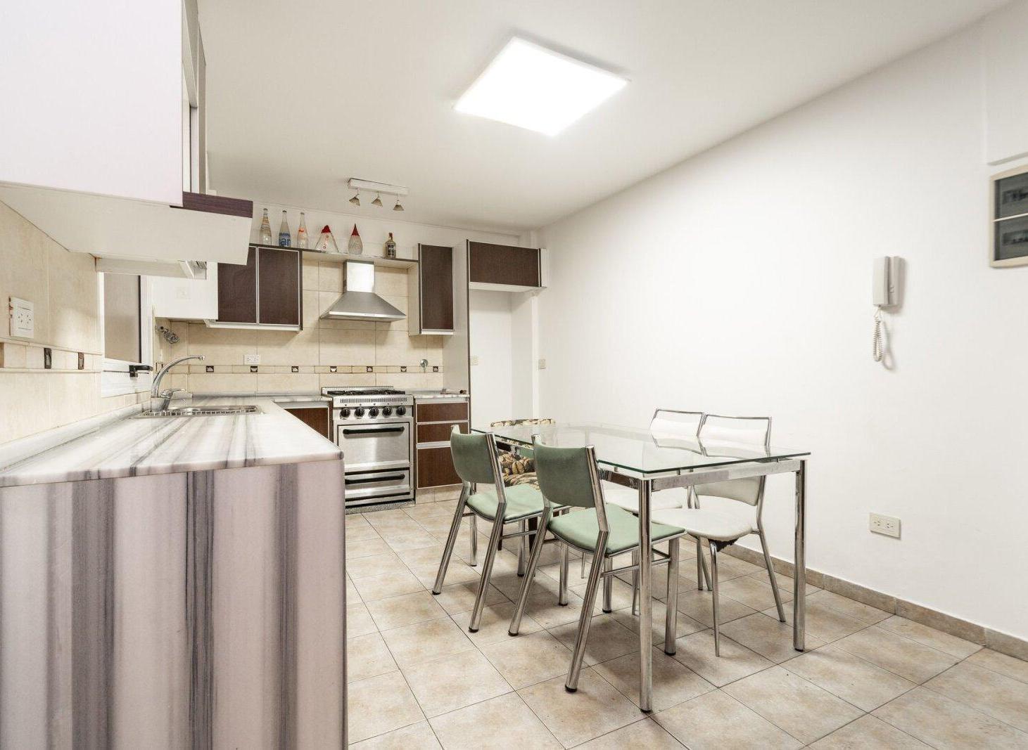 Foto de Venta depto 4 amb reciclado con balcón Colegiales, imagen 3