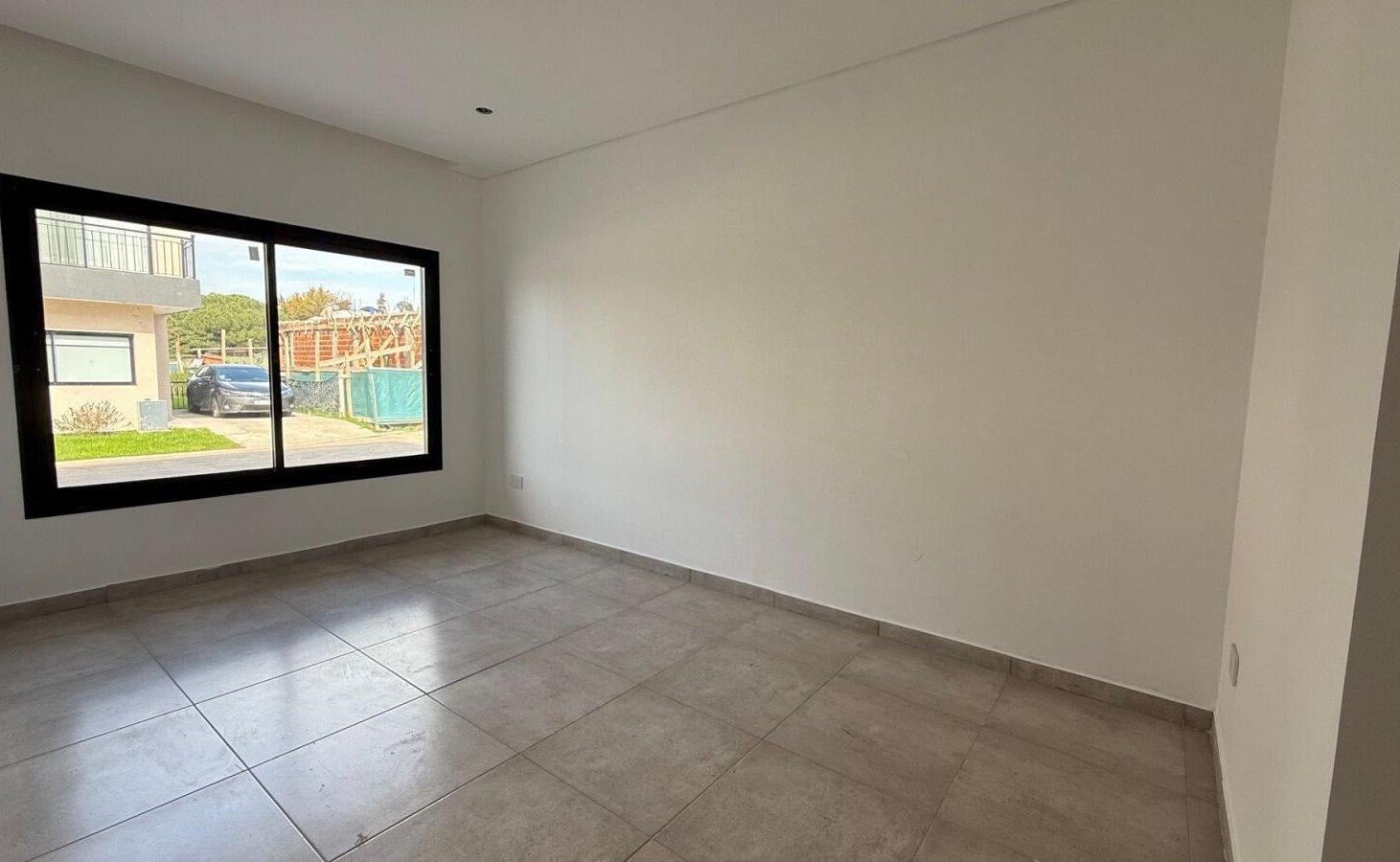 Foto de VENTA DUPLEX SPRINGPARK PILAR 5AMB PARRILLA Y PARQUE, imagen 2