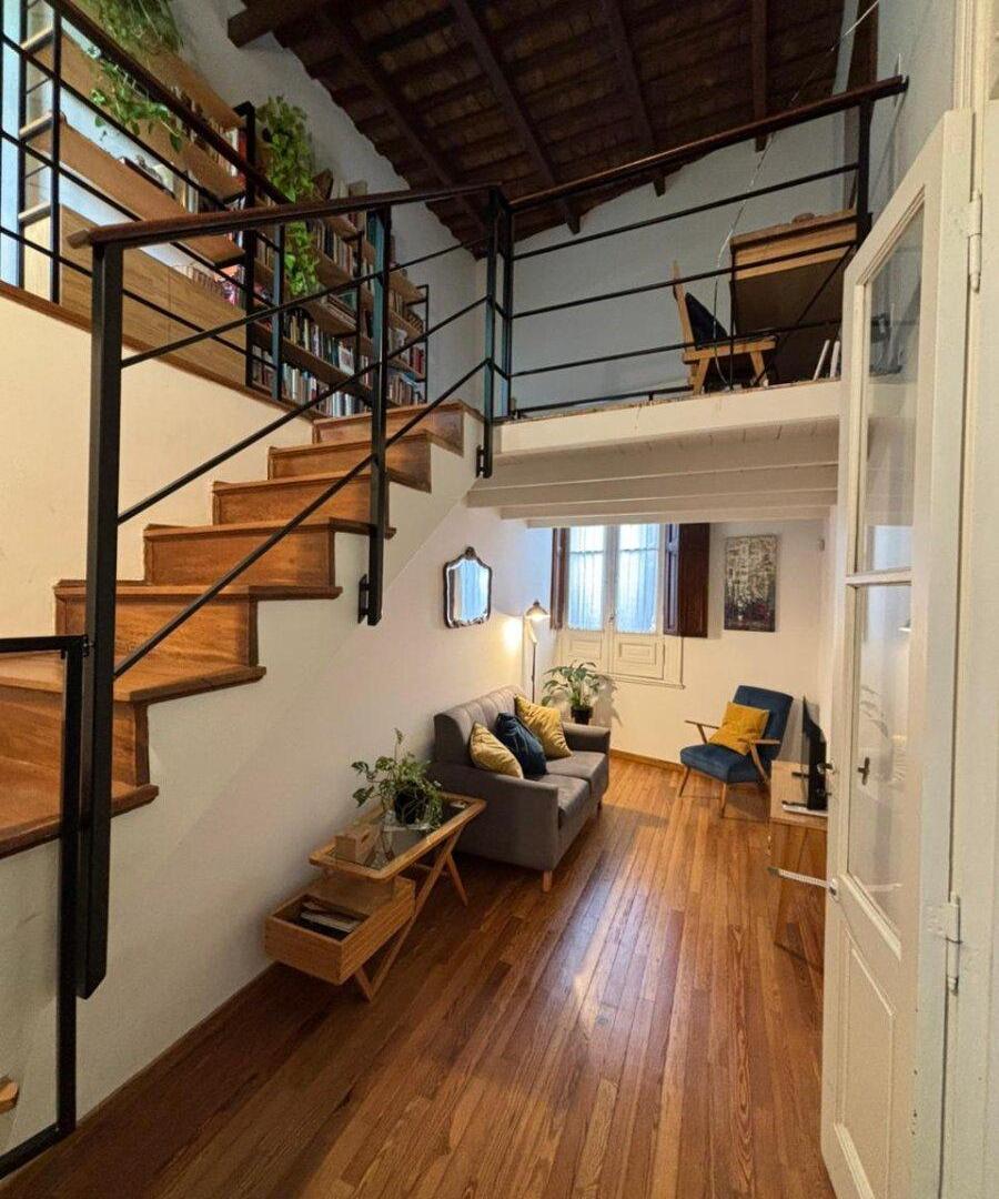 Foto de VENTA PH AL FRENTE ESTILO CLASICO RECICLADO RECIENTEMENTE Y EN MUY BUEN, imagen 3