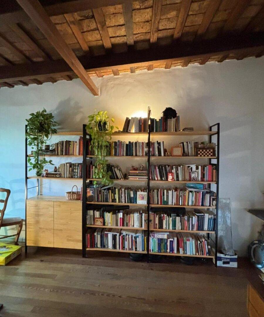 Foto de VENTA PH AL FRENTE ESTILO CLASICO RECICLADO RECIENTEMENTE Y EN MUY BUEN, imagen 2