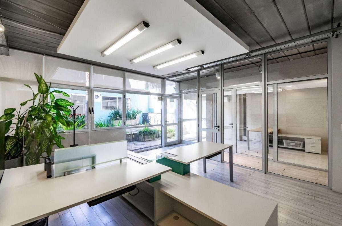 Foto de VENTA | EDIFICIO CORPORATIVO INDEPENDIENTE | 456 m² | FLORIDA | VICENTE, imagen 4