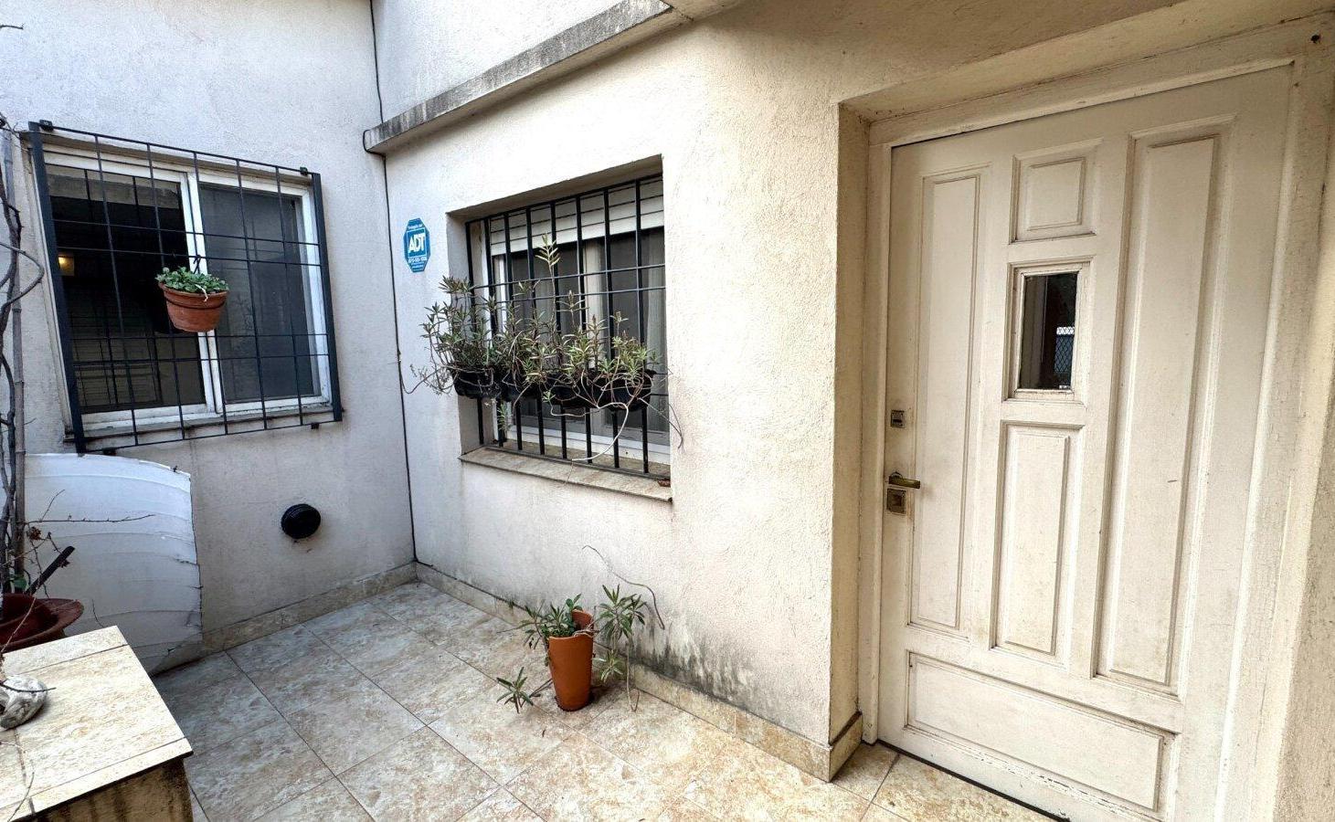 Foto de Venta casa 5amb Carapachay con Jardin a refaccionar FINANCIACION, imagen 1
