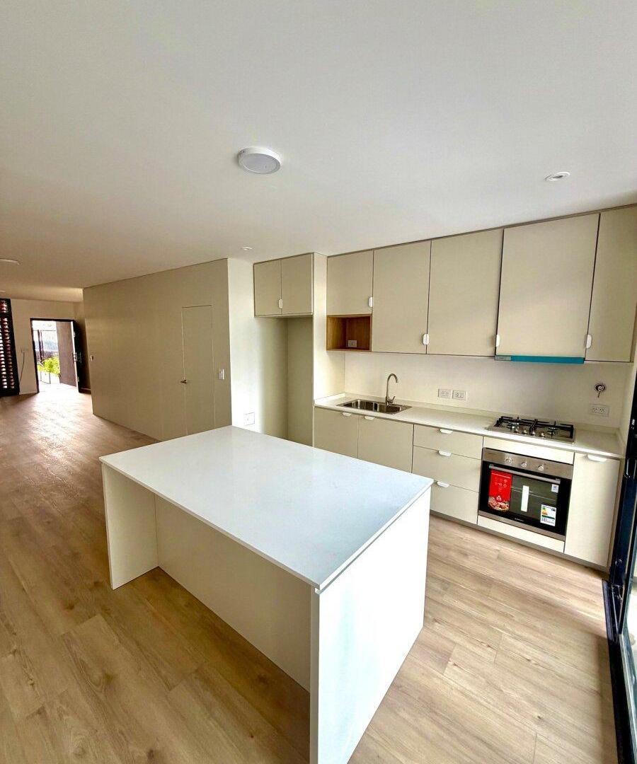 Foto de VENTA DE DÚPLEX 4 AMBIENTES- VICENTE LÓPEZ, imagen 3