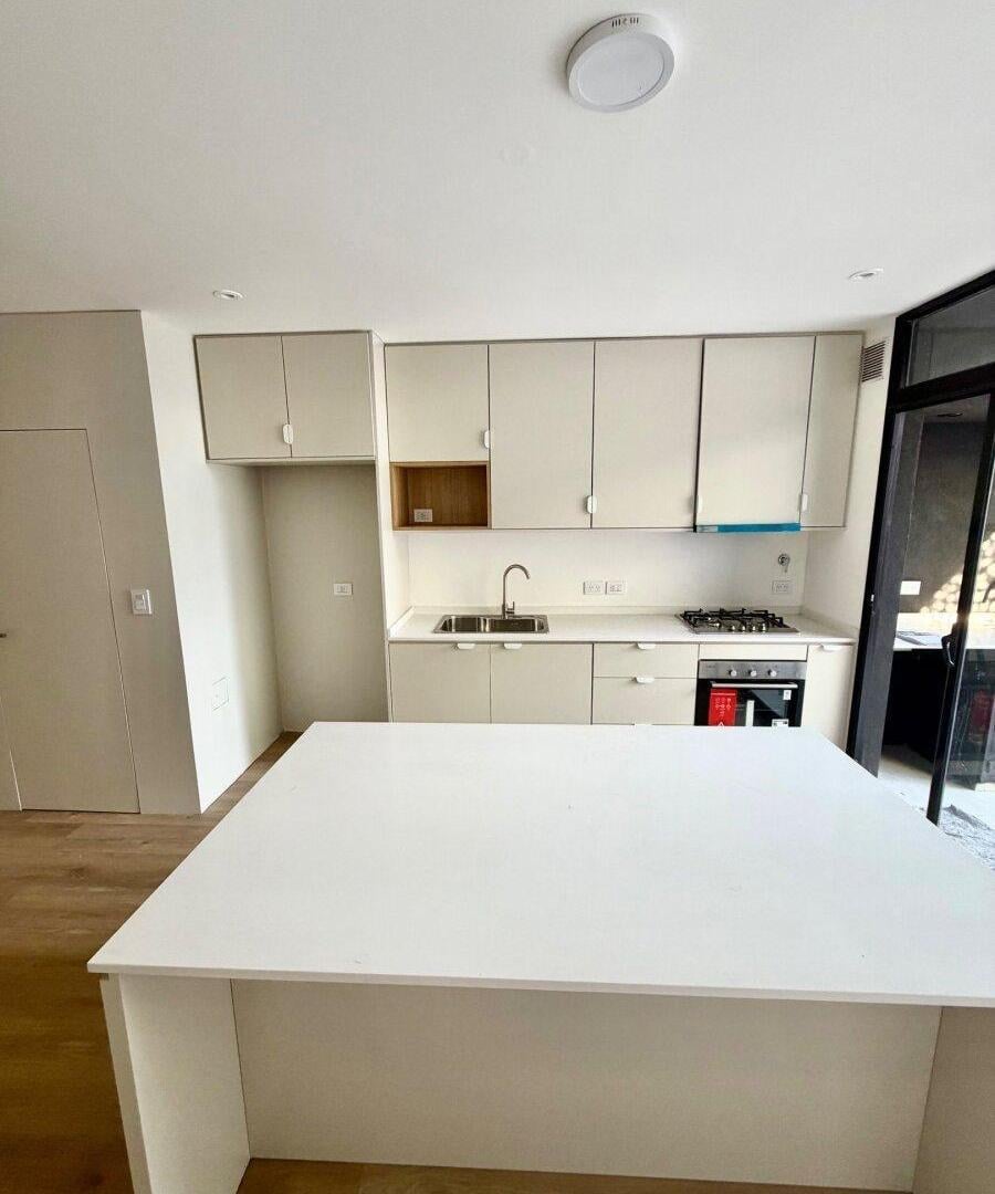 Foto de VENTA DE DÚPLEX 4 AMBIENTES- VICENTE LÓPEZ, imagen 2