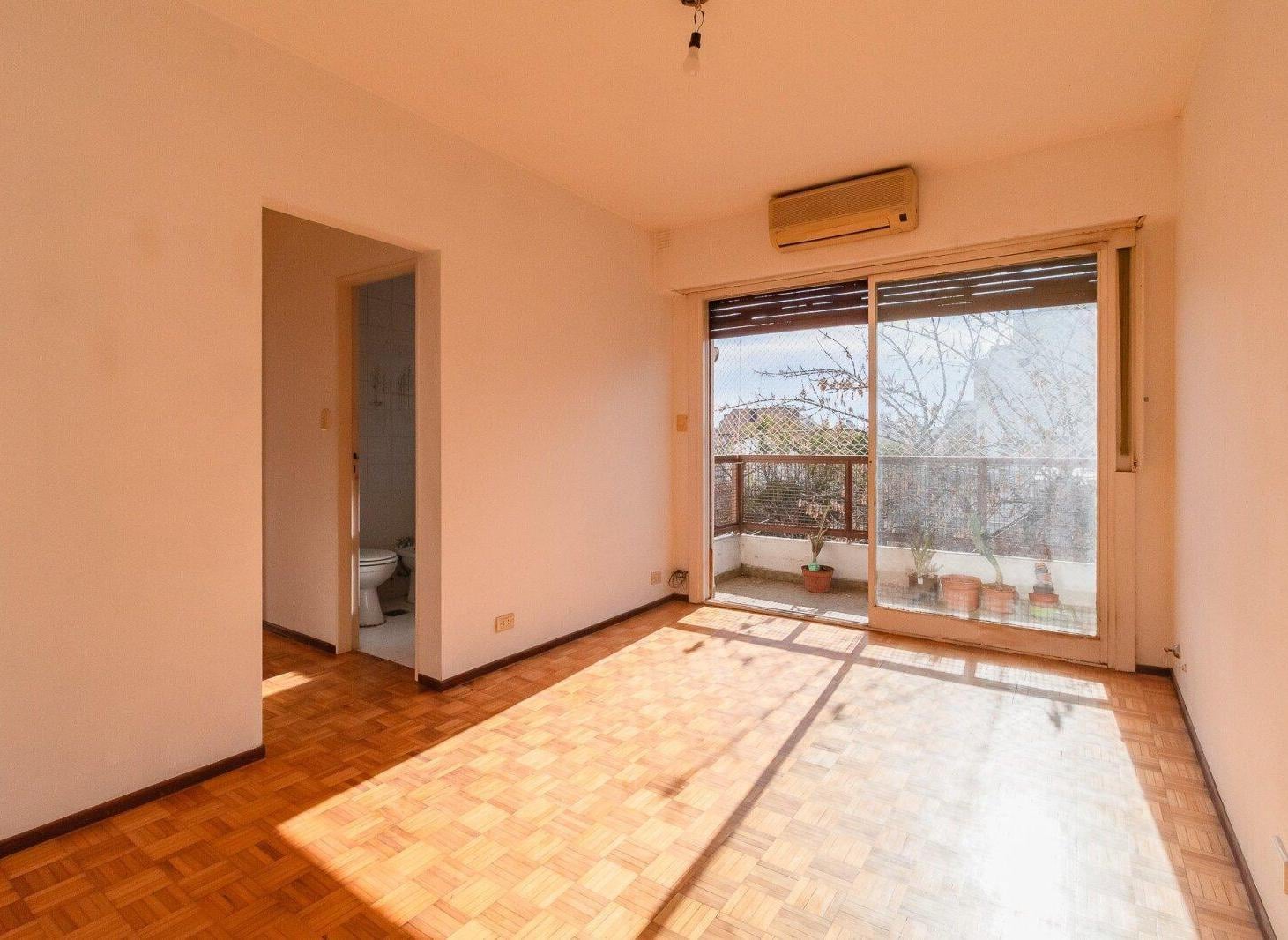 Foto de En Venta Dpto 2 amb en Villa devoto, imagen 1