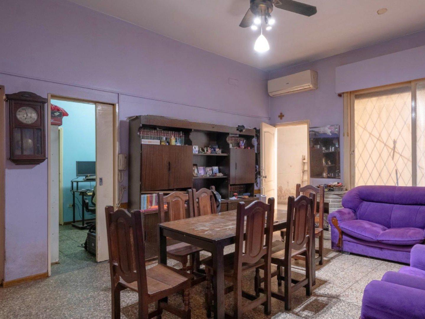 Foto de VENTA PH | 4 amb PATIO LOCAL PARILLA | LOMAS DEL MIRADOR, imagen 1