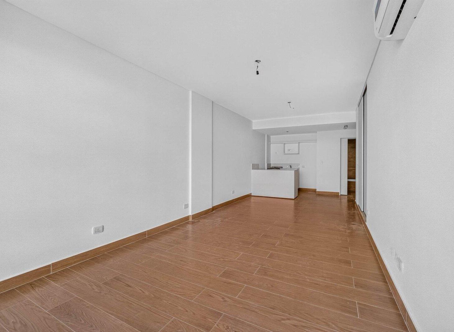 Foto de Monoambiente a estrenar en 7º piso al frente, con balcón y placares, imagen 2