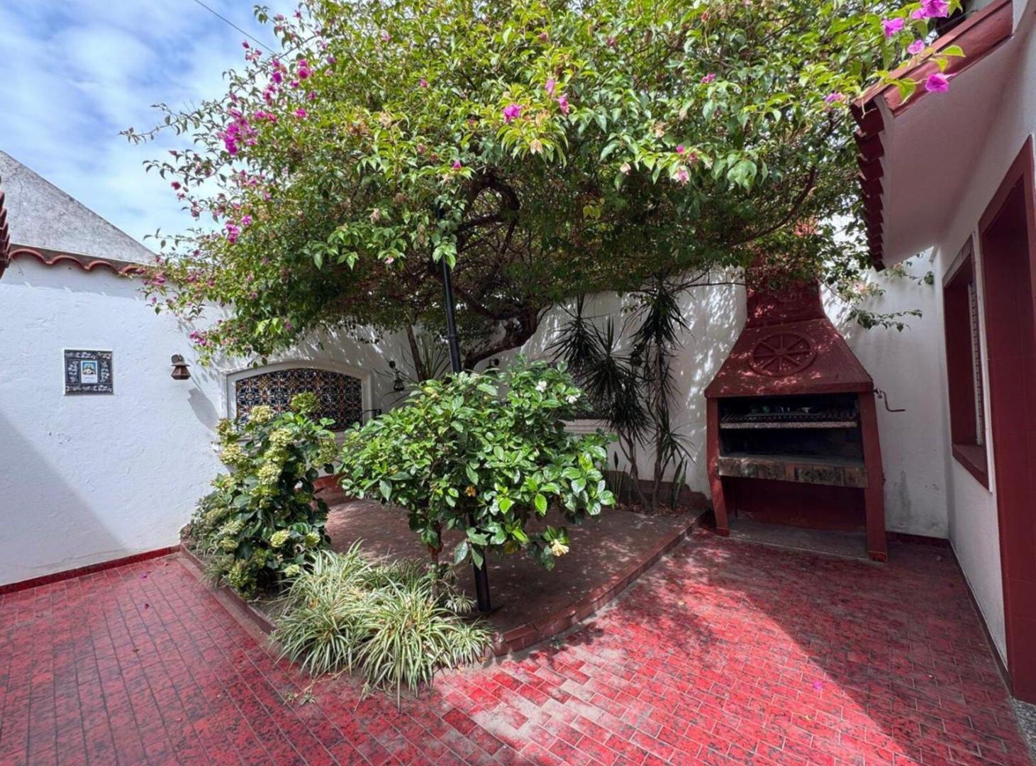 Foto de VENTA CASA CON PATIO Y PARRILLA EN VILLA DOMINICO, imagen 5