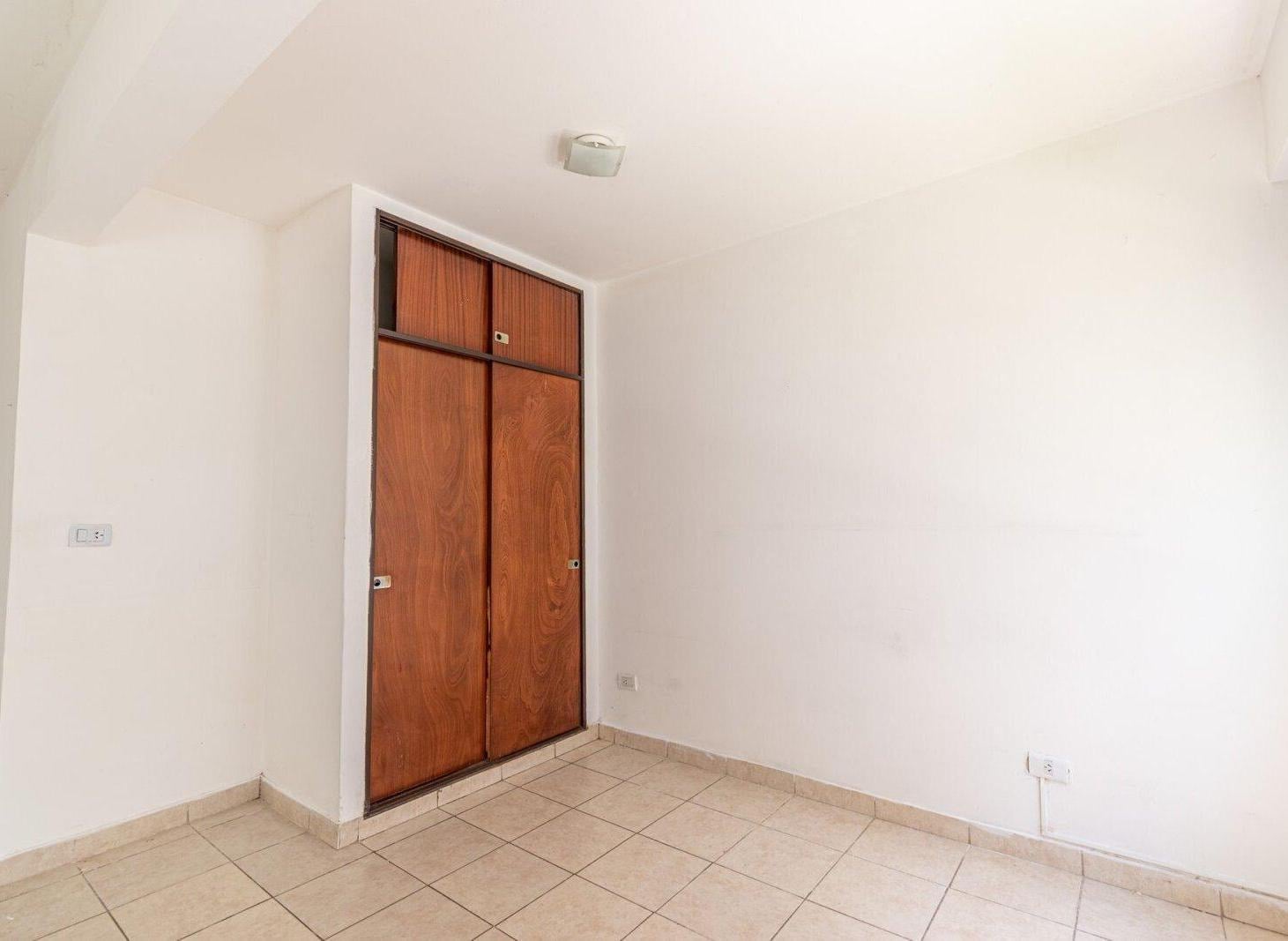 Foto de VENTA DEPARTAMENTO MONO/DOS AMBIENTES CON COCHERA SAN ISIDRO, imagen 5