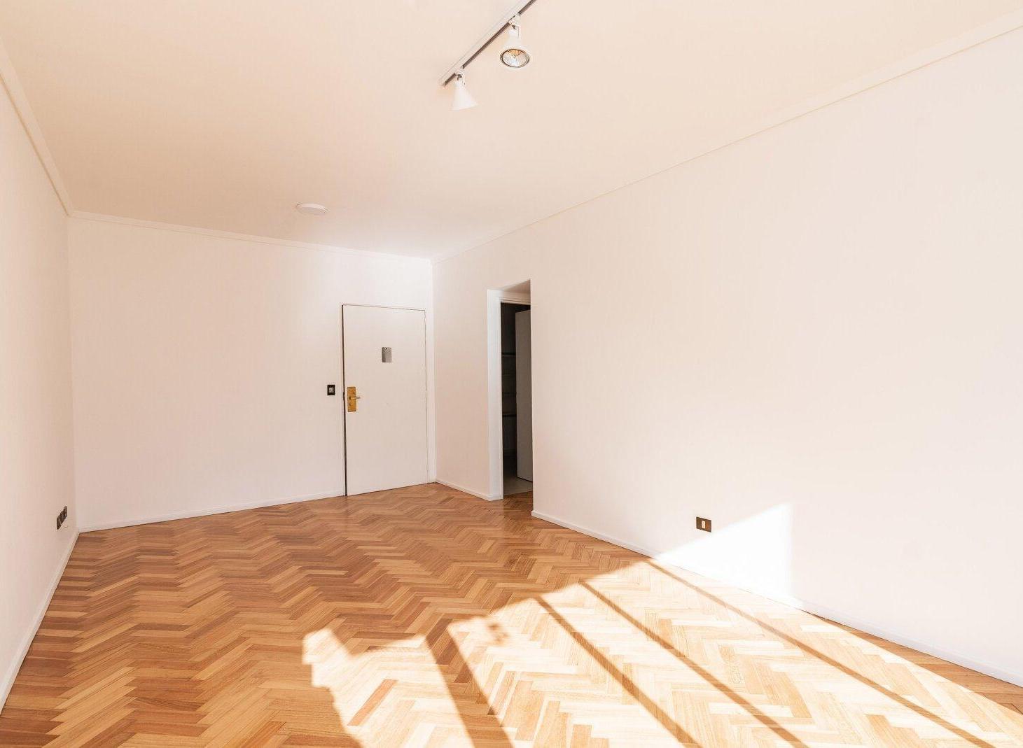 Foto de VENTA PISO 3 AMB. C/DEPENDENCIA, ESPACIO GUARDACOCHE Y BAULERA - LAS, imagen 4