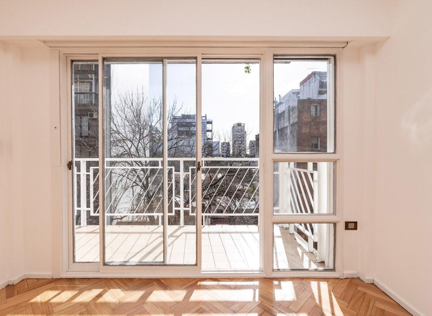 Foto de VENTA PISO 3 AMB. C/DEPENDENCIA, ESPACIO GUARDACOCHE Y BAULERA - LAS, imagen 2