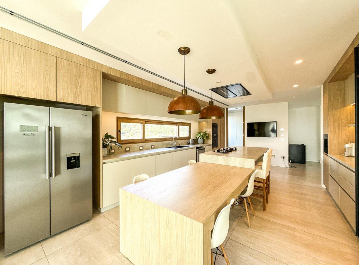 Foto de Venta Casa a la laguna 7 amb. Barrio Los Puentes- Nordelta, imagen 3