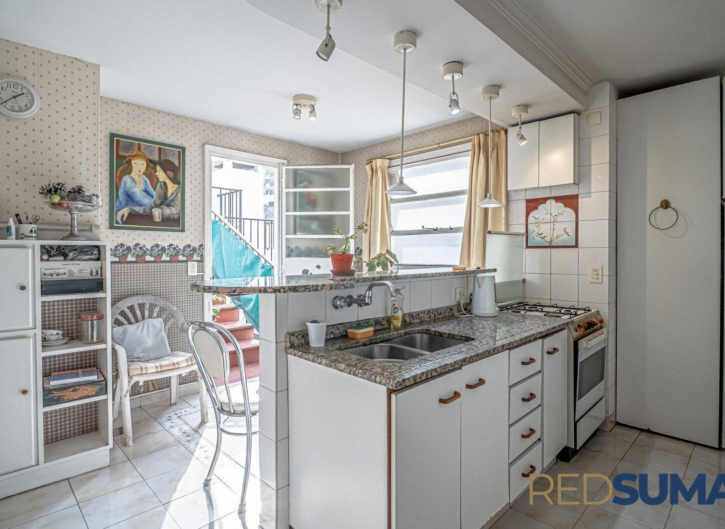 Foto de Venta Departamento Recoleta Muy Luminoso, imagen 3