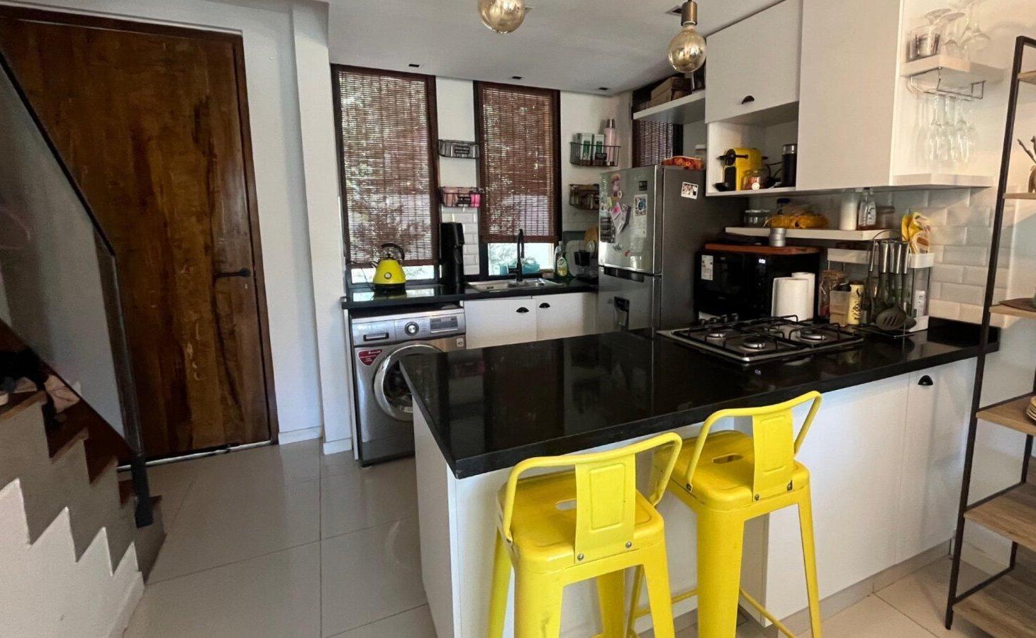 Foto de VENTA CASA DÚPLEX 3 AMB CON JARDÍN, PARRILLA, PILETA Y COCHERA, imagen 5