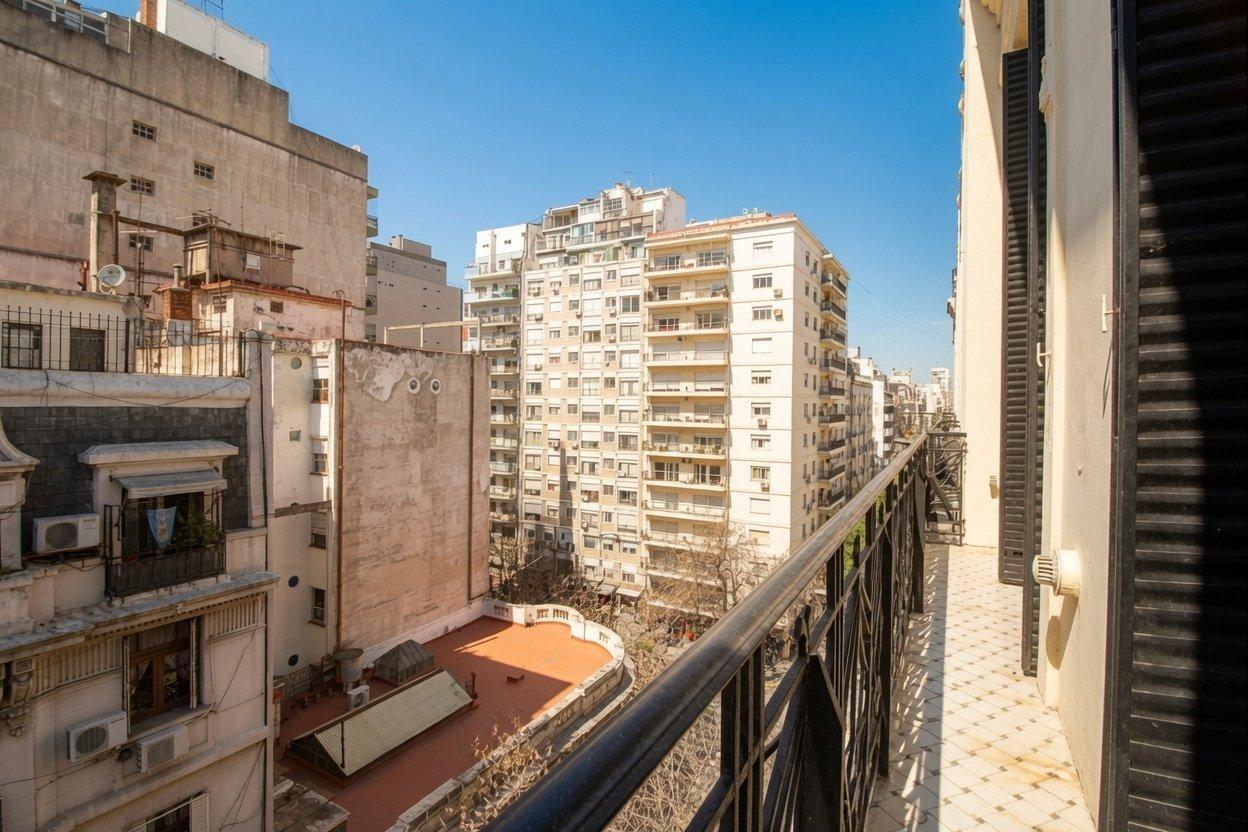 Foto de Venta Semipiso 6 Ambientes Al Frente En Balvanera | Apto Credito y Apto, imagen 3