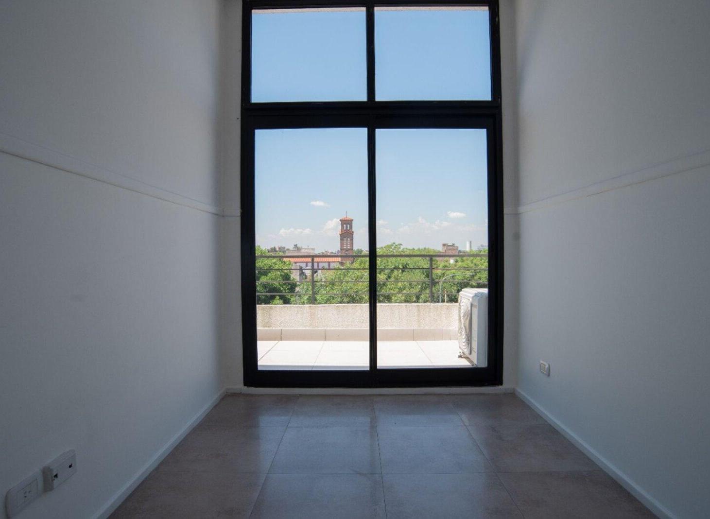Foto de Venta 3 Amb c Terraza y Cochera - Parque Chacabuco, imagen 2