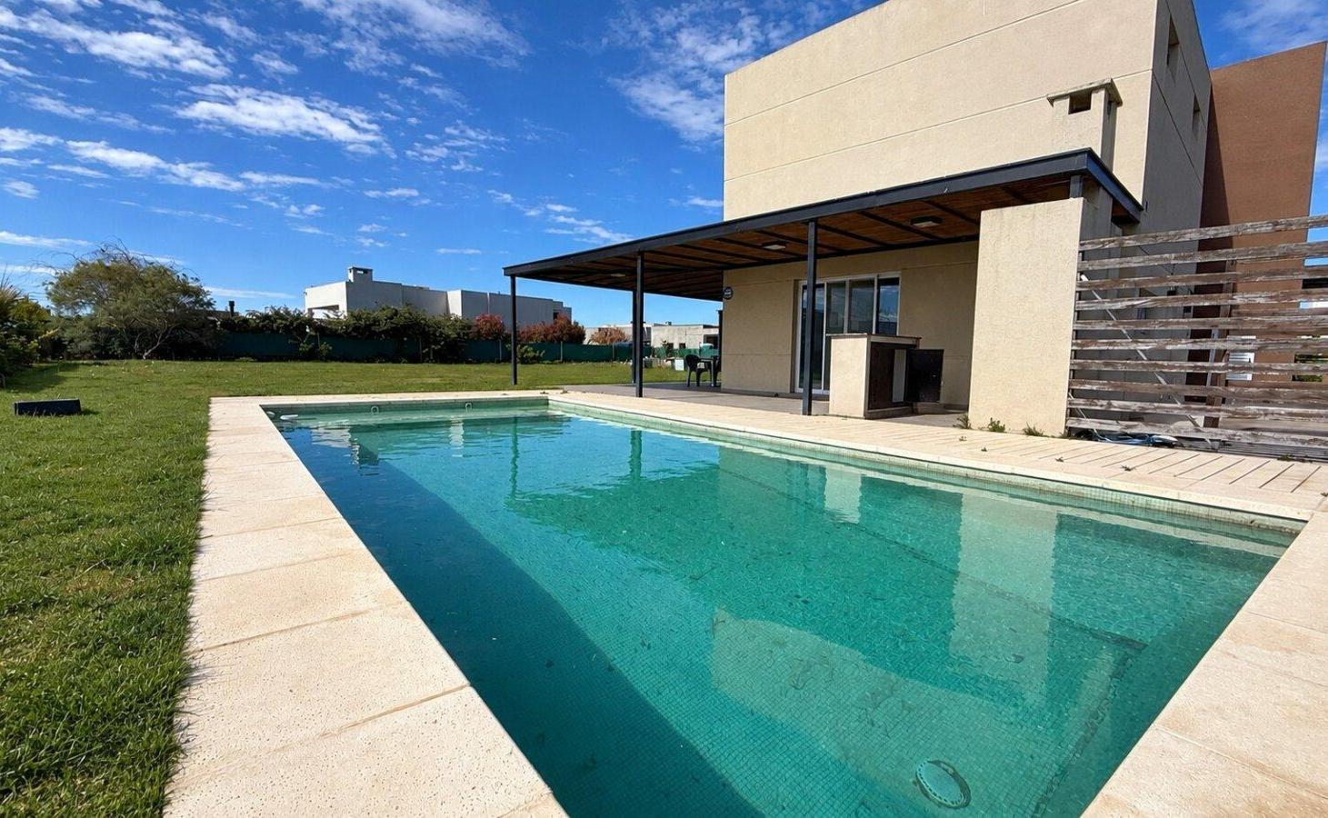 Foto de VENTA CASA 4AMB, PILETA, DOBLE LOTE, SAN RAMON PILAR DEL ESTE, PILAR, imagen 2