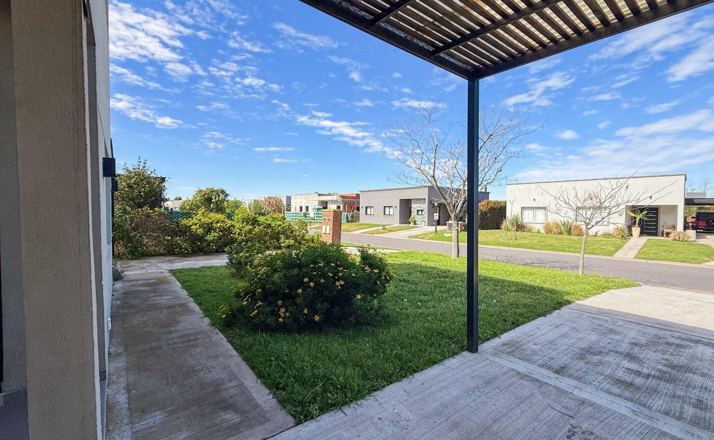 Foto de VENTA CASA 4AMB, PILETA, DOBLE LOTE, SAN RAMON PILAR DEL ESTE, PILAR, imagen 5