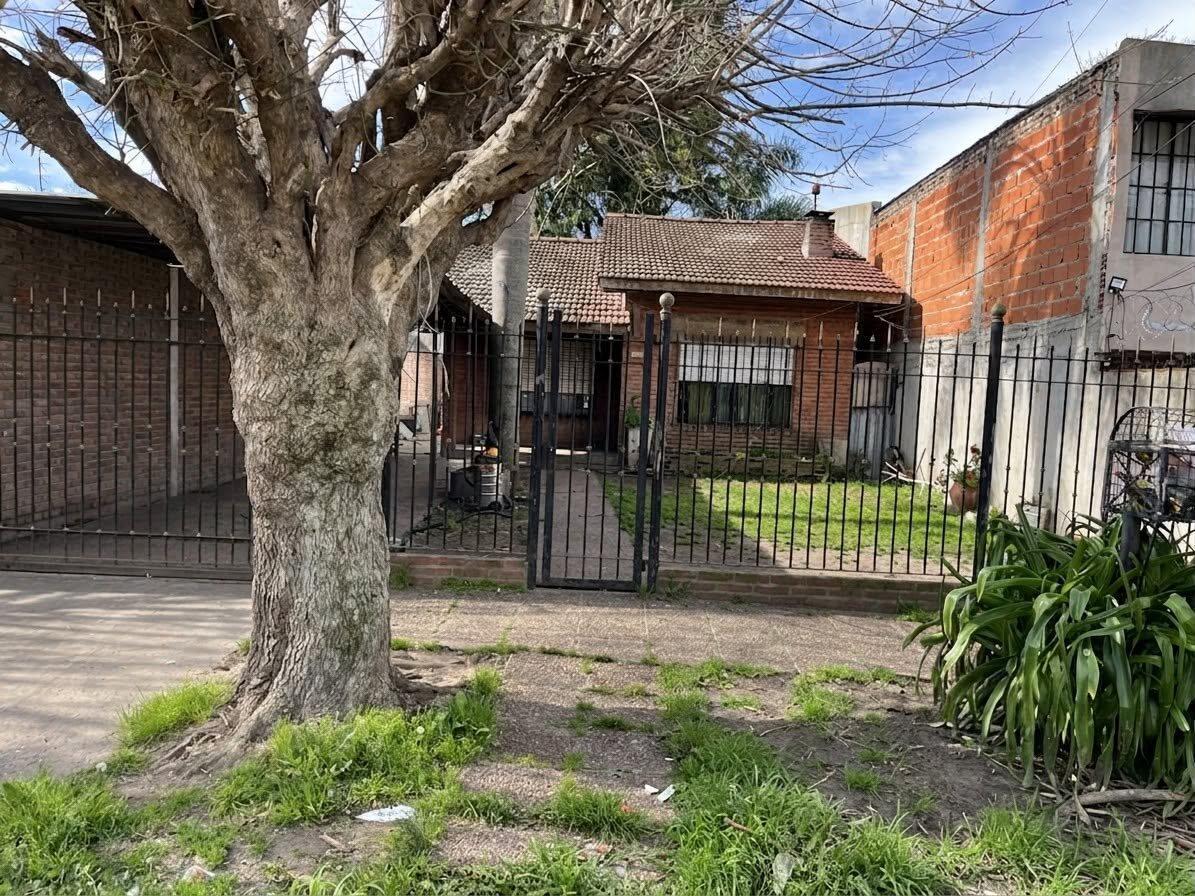 Foto de CASA EN VENTA EN JOSE C. PAZ BARRIO JOSE CLEMENTE PAZ, imagen 2