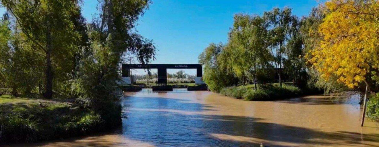 Foto de Lote en Barrio Nautico Albardon en esquina, imagen 1