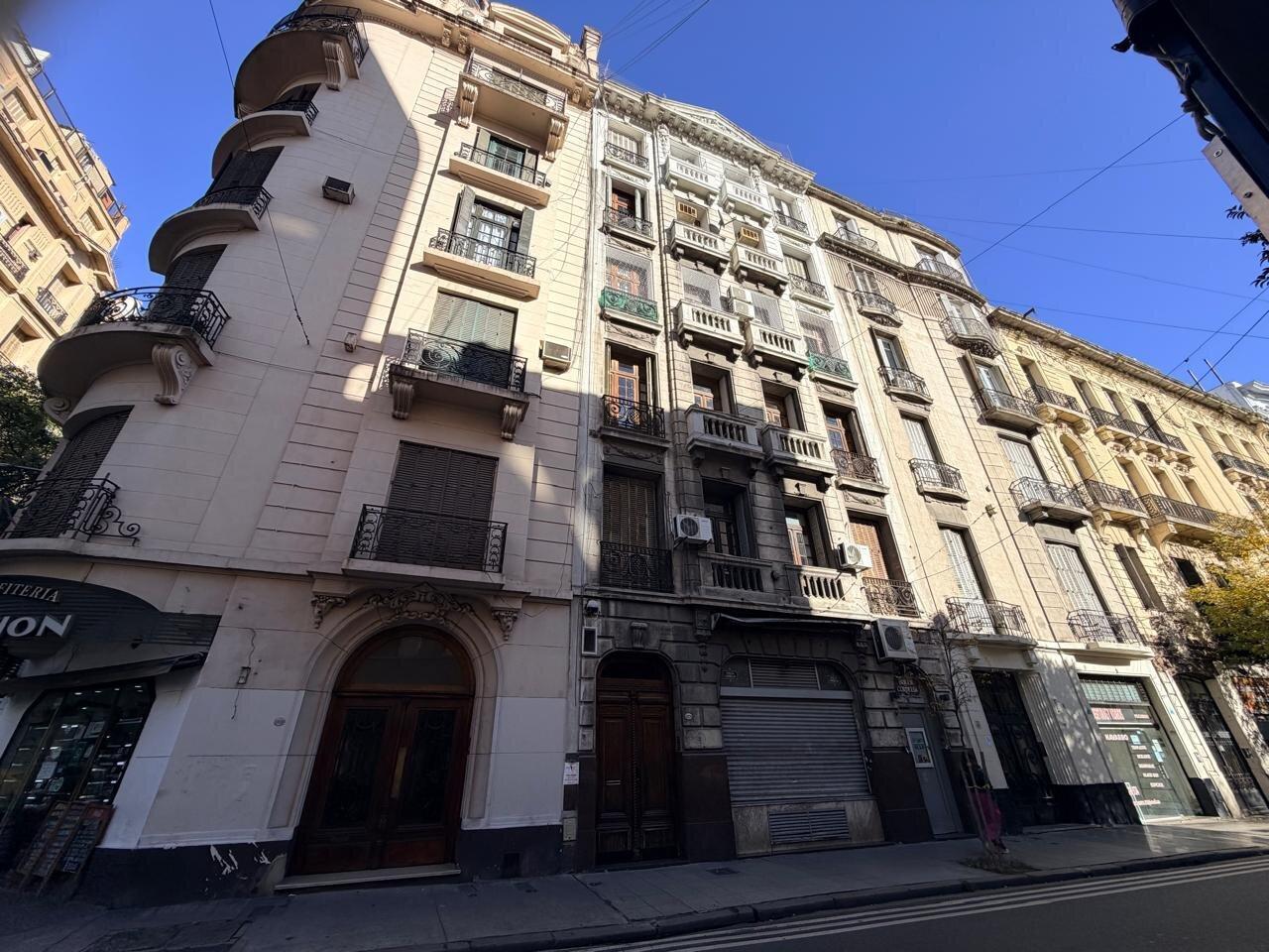 Foto de LOCAL EN VENTA | TEATRO + ESPACIO CULTURAL MULTIFUNCIONAL EN BALVANERA, imagen 2