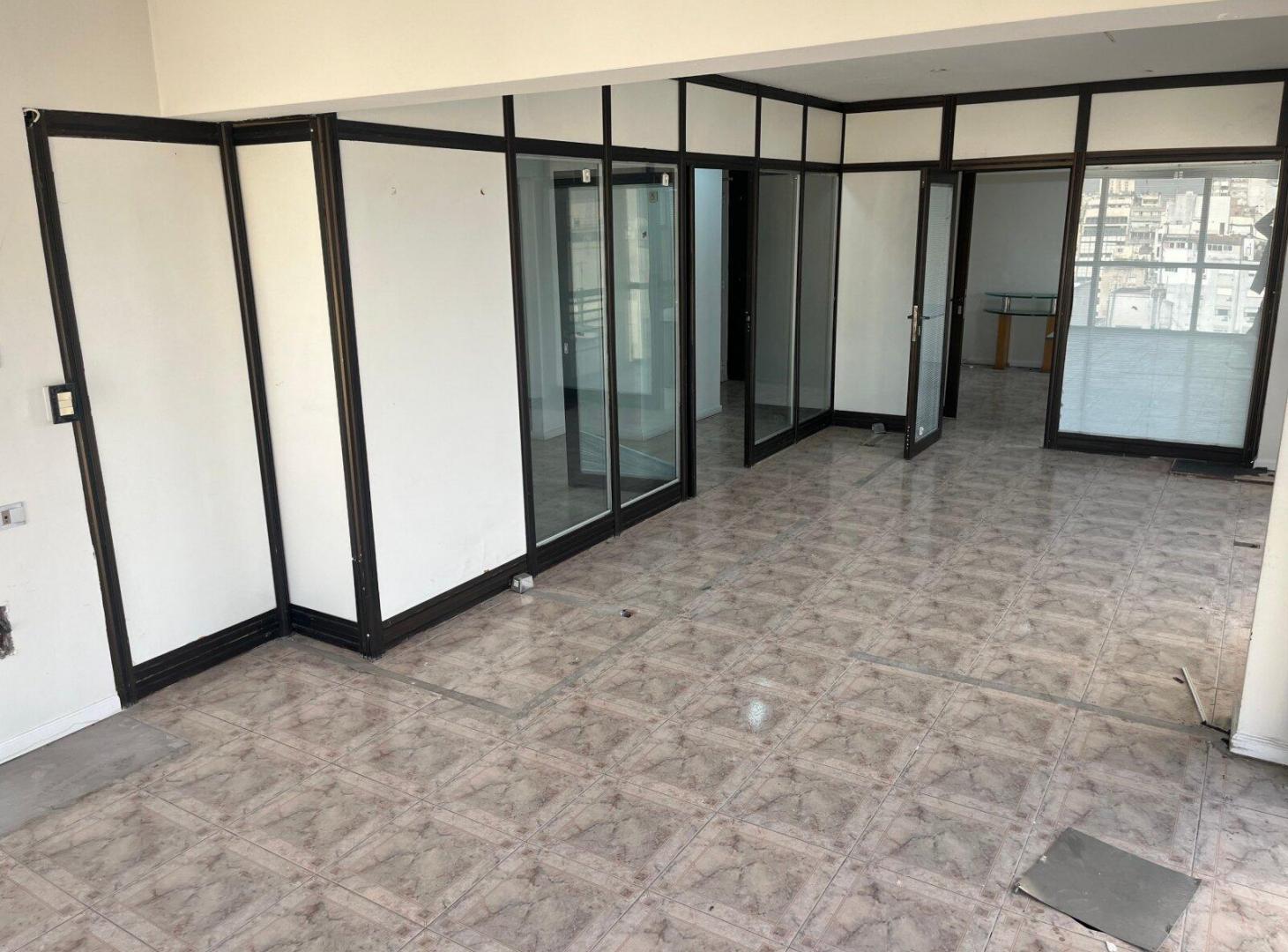 Foto de Venta Oficina piso 12. Montevideo y Av. Corrientes., imagen 1