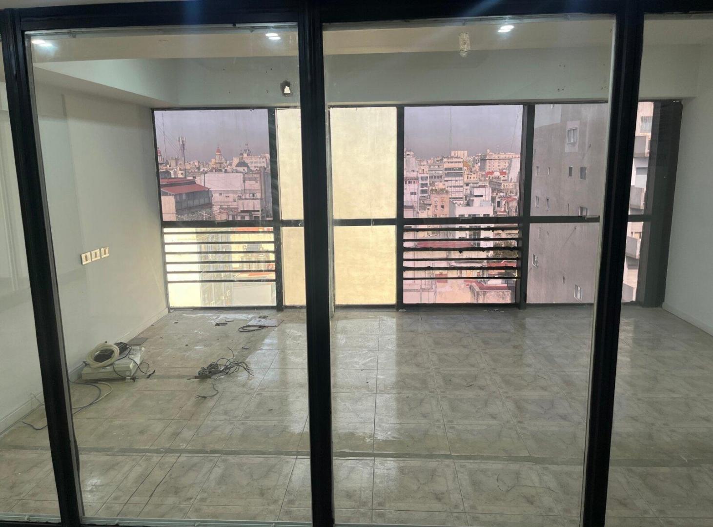 Foto de Venta Oficina piso 12. Montevideo y Av. Corrientes., imagen 2
