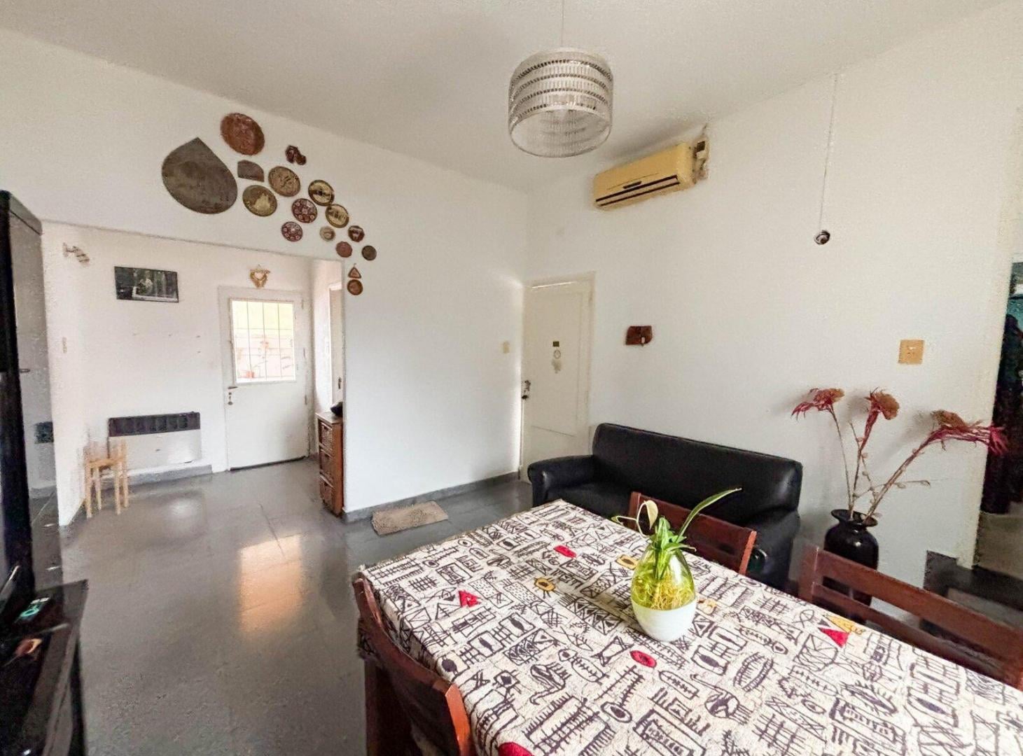 Foto de VENTA PH 3 AMBIENTES EN FLORIDA – SIN EXPENSAS – GRAN BALCÓN ATERRAZADO, imagen 3