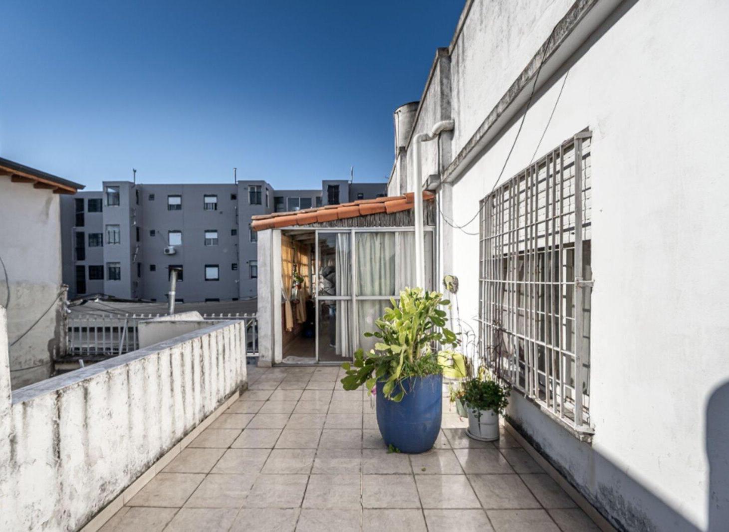 Foto de VENTA PH SAN MARTIN TERRAZA PROPIA BALCON PATIO, imagen 3