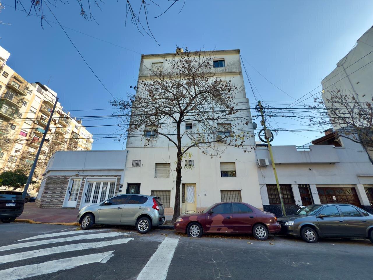 Foto de LOTE CON EDIFICIO + POTENCIAL DE DESARROLLO | PARQUE PATRICIOS | PB + 4, imagen 3