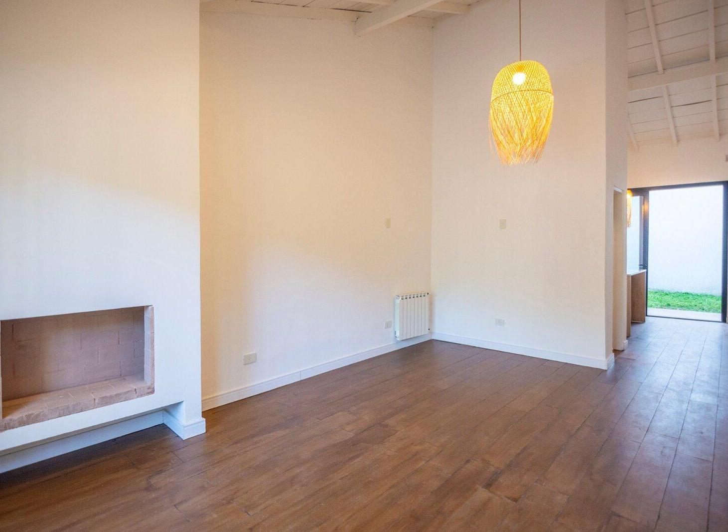Foto de Venta Excelente Casa Reciclada 5 amb c/jardín/parrilla/patio/cochera, imagen 4