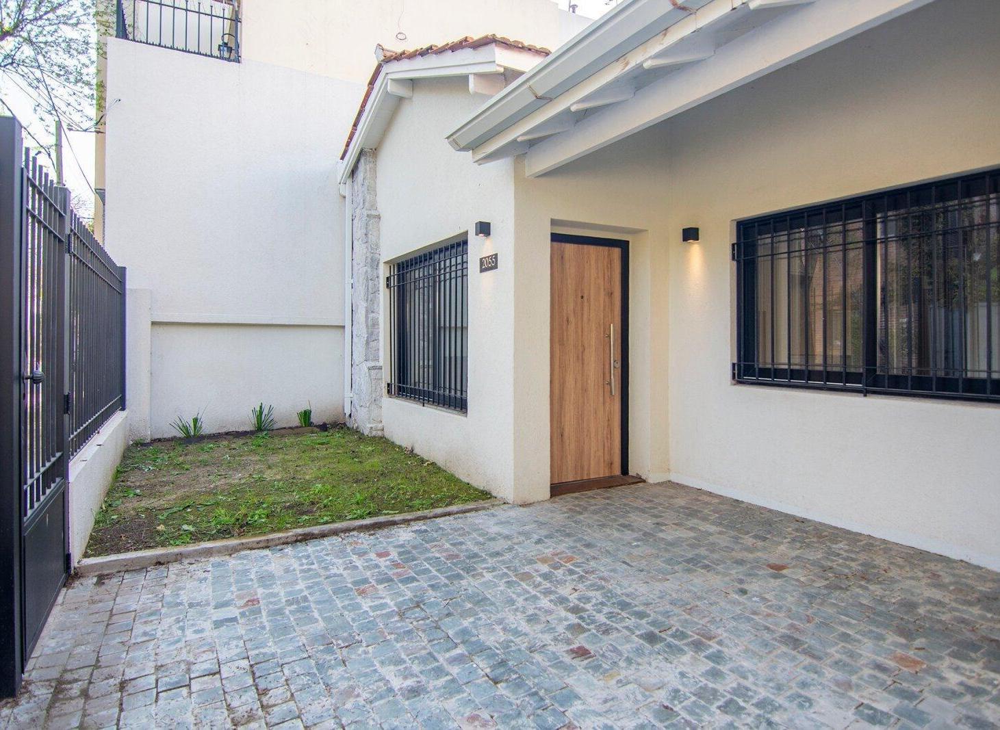 Foto de Venta Excelente Casa Reciclada 5 amb c/jardín/parrilla/patio/cochera, imagen 3
