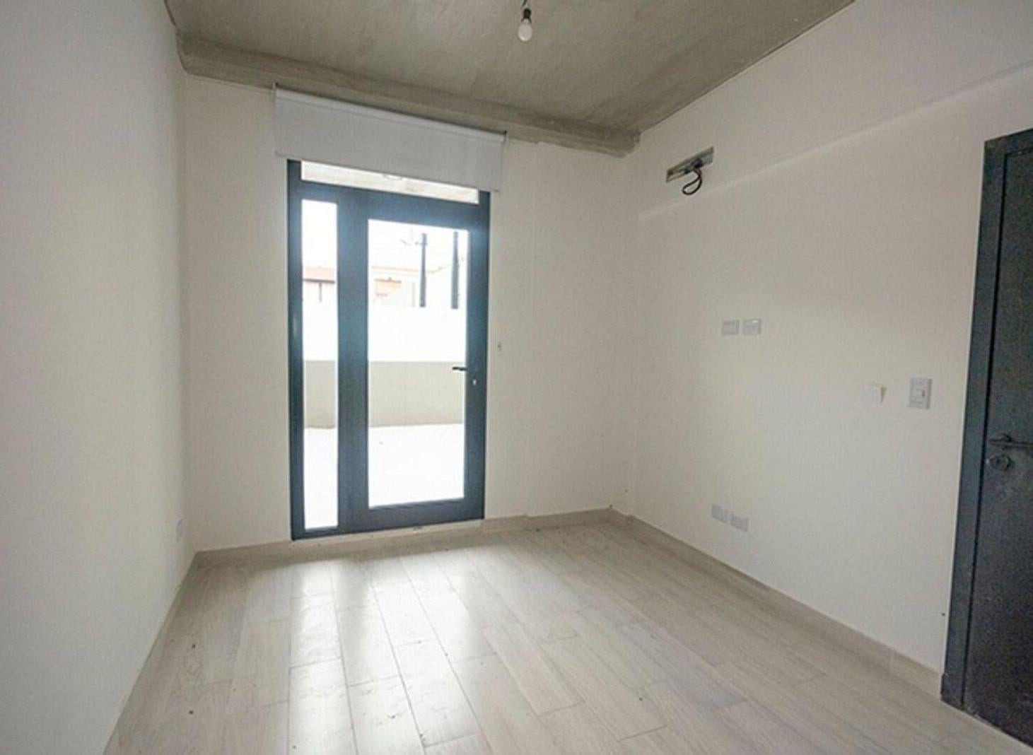 Foto de VENTA 2 amb con Patio en Villa del Parque, imagen 1