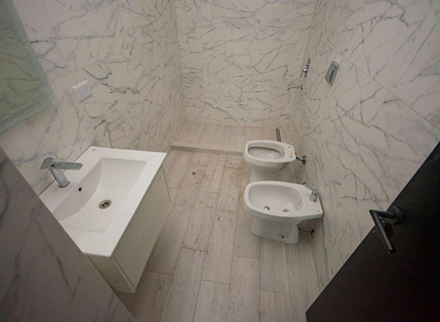 Foto de VENTA 2 amb con Patio en Villa del Parque, imagen 2
