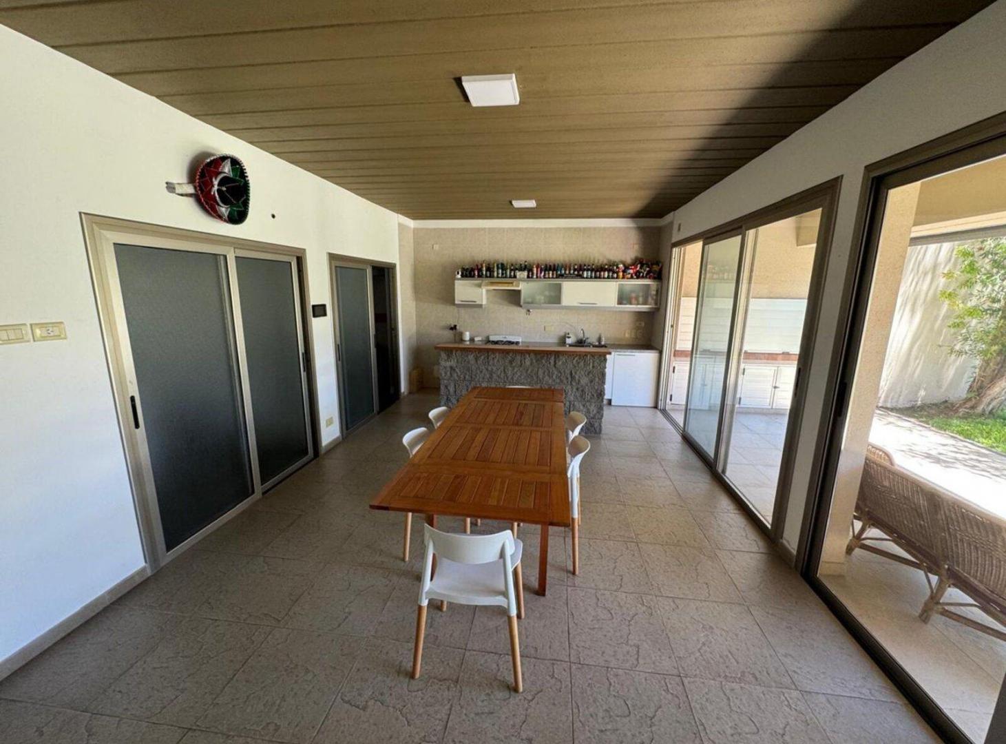 Foto de Hermosa casa tipo americana Acassuso Hipodromo, imagen 3