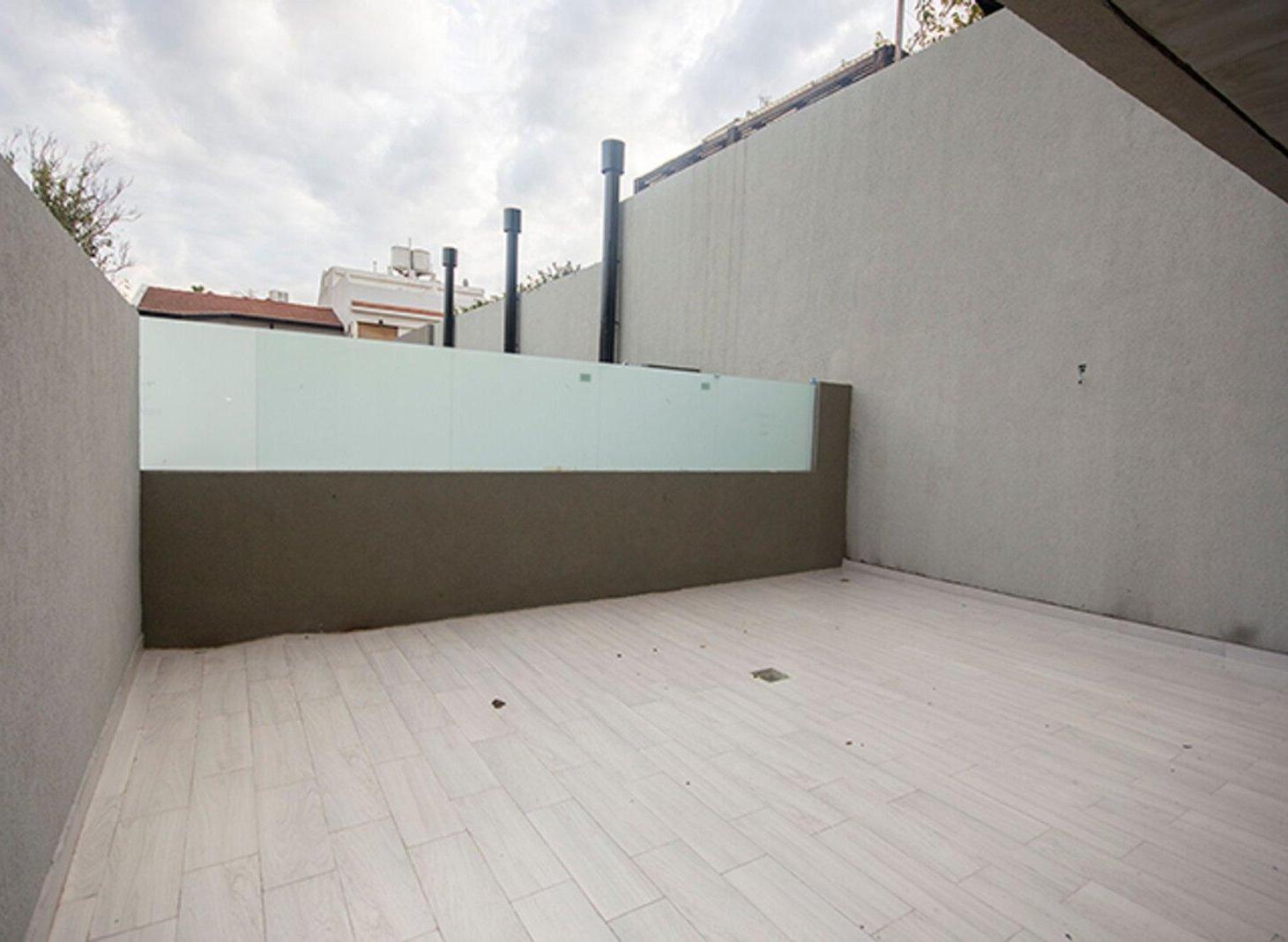 Foto de VENTA 2 amb con Patio en Villa del Parque, imagen 1