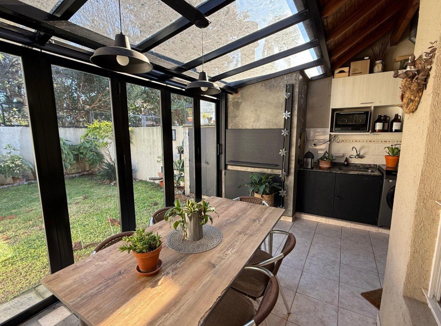 Foto de Exclusivo Triplex 4 ambientes con Jardín y cochera | EXCELENTE ESTADO, imagen 5