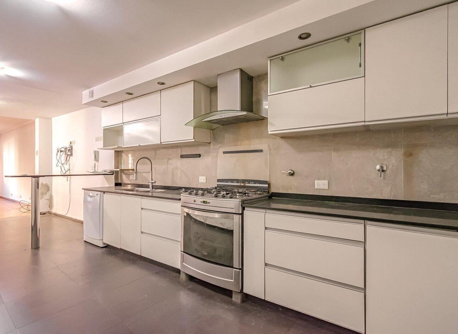 Foto de VENTA SEMIPISO 4 AMBIENTES - PLAZA LAS HERAS, imagen 4