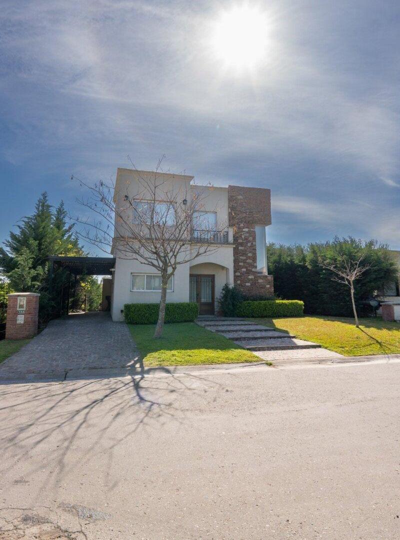 Foto de Casa 4 ambientes en Santa Elena Pilar del este, imagen 1