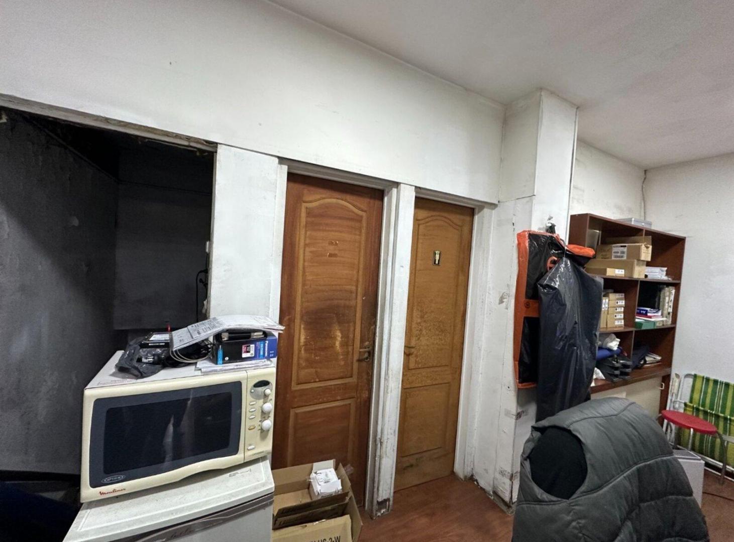Foto de En venta local comercial sobre Carlos Pellegrini, imagen 5